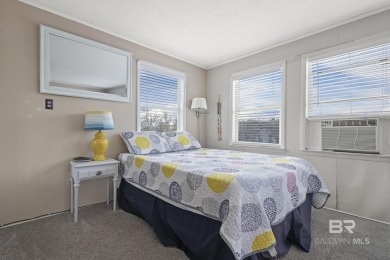 Cute, well-maintained, and updated 2-bedroom home is located on Kiva Dunes Golf Club in Alabama - for sale on GolfHomes.com, golf home, golf lot