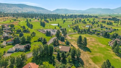 Beautifully maintained home on the 9th hole in the much-desired on  in Oregon - for sale on GolfHomes.com, golf home, golf lot
