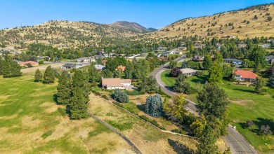 Beautifully maintained home on the 9th hole in the much-desired on  in Oregon - for sale on GolfHomes.com, golf home, golf lot