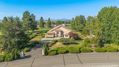 Beautifully maintained home on the 9th hole in the much-desired on  in Oregon - for sale on GolfHomes.com, golf home, golf lot