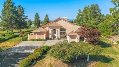 Beautifully maintained home on the 9th hole in the much-desired on  in Oregon - for sale on GolfHomes.com, golf home, golf lot