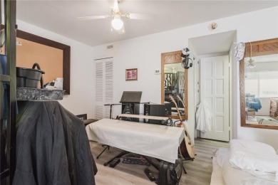 CHARMING STUDIO/EFFICIENCY WITH RESORT-STYLE AMENTIES. Welcome on Seminole Lake Country Club in Florida - for sale on GolfHomes.com, golf home, golf lot