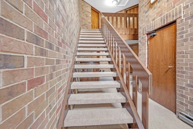 Discover the perfect blend of comfort and elegance in this on Oak Hills Country Club in Illinois - for sale on GolfHomes.com, golf home, golf lot