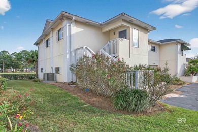 This beautiful 3BR, 3BA townhouse is truly a rare find. The 2nd on Glenlakes Golf Club in Alabama - for sale on GolfHomes.com, golf home, golf lot