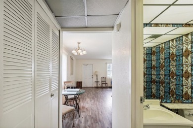 Under contract-accepting backup offers. Affordable end unit on Kings Point Executive Golf Course in Florida - for sale on GolfHomes.com, golf home, golf lot