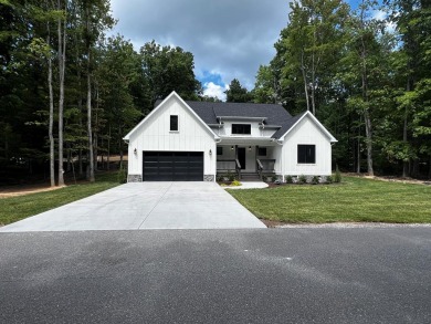 Stunning new construction in Glade Springs Village - convenient on Glade Springs Resort Golf Course in West Virginia - for sale on GolfHomes.com, golf home, golf lot