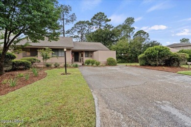 This beautifully renovated 3-bedroom, 2-bath coastal home is on Sea Pines Country Club in South Carolina - for sale on GolfHomes.com, golf home, golf lot