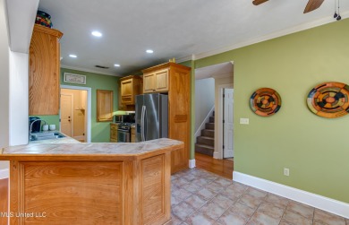 SEE AGENT REMARKS!Annandale, one of Madison's most timeless and on Annandale Golf Club in Mississippi - for sale on GolfHomes.com, golf home, golf lot