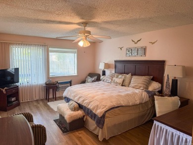 Charming Fully Furnished Villa in the Heart of Fairfield Bay! on Mountain Ranch Golf Club in Arkansas - for sale on GolfHomes.com, golf home, golf lot