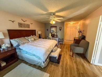 Charming Fully Furnished Villa in the Heart of Fairfield Bay! on Mountain Ranch Golf Club in Arkansas - for sale on GolfHomes.com, golf home, golf lot