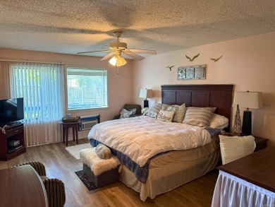 Charming Fully Furnished Villa in the Heart of Fairfield Bay! on Mountain Ranch Golf Club in Arkansas - for sale on GolfHomes.com, golf home, golf lot