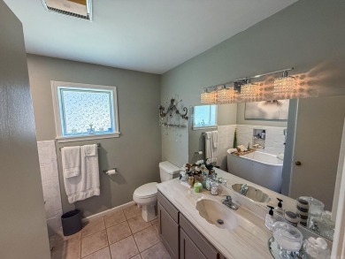 Charming Fully Furnished Villa in the Heart of Fairfield Bay! on Mountain Ranch Golf Club in Arkansas - for sale on GolfHomes.com, golf home, golf lot