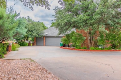 This stunning five-bedroom home in the heart of Bentwood Country on Bentwood Country Club in Texas - for sale on GolfHomes.com, golf home, golf lot