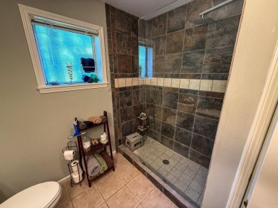 Charming Fully Furnished Villa in the Heart of Fairfield Bay! on Mountain Ranch Golf Club in Arkansas - for sale on GolfHomes.com, golf home, golf lot