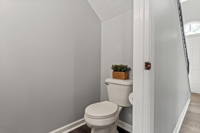 Spacious 3 Bedroom, 2.5 Bath Condo in the centrally located on Ivy Hills Country Club in Ohio - for sale on GolfHomes.com, golf home, golf lot