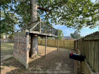 Charming 5-Bedroom, 2-Bath Home in Prestigious Longhills on Longhills Golf Club in Arkansas - for sale on GolfHomes.com, golf home, golf lot