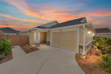 Immaculate 2-Bedroom, 2-Bathoorm Courtyard Villa in The Village on Pennbrooke Fairways in Florida - for sale on GolfHomes.com, golf home, golf lot