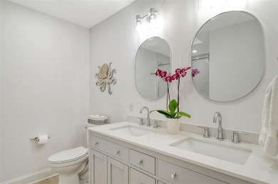 Located in the highly sought-after Harbour Oaks community on on Longboat Key Golf Club Resort in Florida - for sale on GolfHomes.com, golf home, golf lot