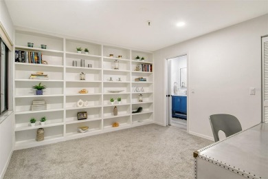 Located in the highly sought-after Harbour Oaks community on on Longboat Key Golf Club Resort in Florida - for sale on GolfHomes.com, golf home, golf lot