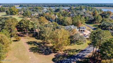 This exceptional homesite located on the island of Oldfield on Oldfield Golf Club in South Carolina - for sale on GolfHomes.com, golf home, golf lot