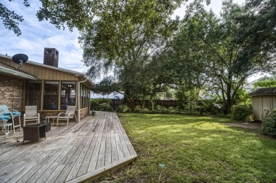 Updated Bluewater Bay home, NO HOA! This beautifully maintained on Golf Club at Bluewater Bay Resort in Florida - for sale on GolfHomes.com, golf home, golf lot