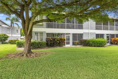 Fabulous opportunity for first floor living in a spacious condo on Wycliffe Golf and Country Club in Florida - for sale on GolfHomes.com, golf home, golf lot