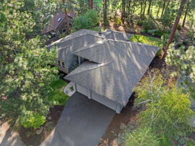 Experience the best of Central Oregon living in this on Widgi Creek Golf Club in Oregon - for sale on GolfHomes.com, golf home, golf lot