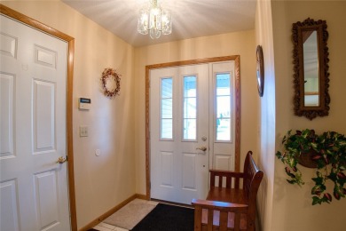 This beautiful 3-bedroom, 3-bathroom home is perfectly on Harbor Ridge Golf Course in Pennsylvania - for sale on GolfHomes.com, golf home, golf lot