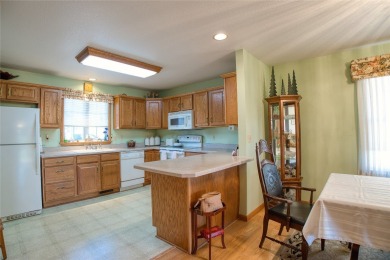 This beautiful 3-bedroom, 3-bathroom home is perfectly on Harbor Ridge Golf Course in Pennsylvania - for sale on GolfHomes.com, golf home, golf lot
