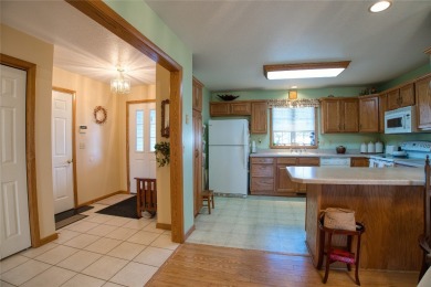 This beautiful 3-bedroom, 3-bathroom home is perfectly on Harbor Ridge Golf Course in Pennsylvania - for sale on GolfHomes.com, golf home, golf lot