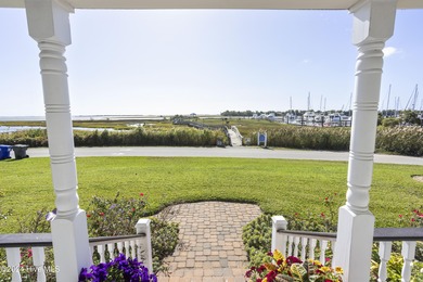 UNPARALLELED VISTAS OF RIVER, MARSH AND SEA -- With views on The Lakes Country Club in North Carolina - for sale on GolfHomes.com, golf home, golf lot