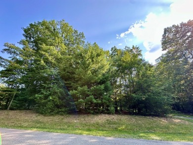 Close to the front entrance of Glade Springs Resort, this lot on Glade Springs Resort Golf Course in West Virginia - for sale on GolfHomes.com, golf home, golf lot