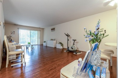 Great Location - Don't Miss Out!  Located near Route 53, this on Twin Lakes Golf Course in Illinois - for sale on GolfHomes.com, golf home, golf lot