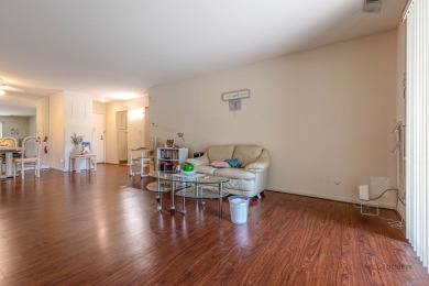 Great Location - Don't Miss Out!  Located near Route 53, this on Twin Lakes Golf Course in Illinois - for sale on GolfHomes.com, golf home, golf lot