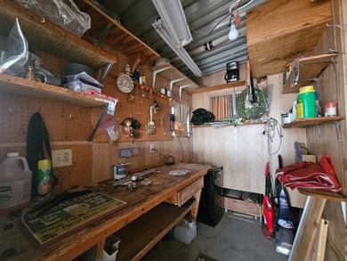 This charming 1-bedroom, 1.5-bathroom home with an Arizona room on Viewpoint Golf Resort in Arizona - for sale on GolfHomes.com, golf home, golf lot