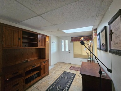 This charming 1-bedroom, 1.5-bathroom home with an Arizona room on Viewpoint Golf Resort in Arizona - for sale on GolfHomes.com, golf home, golf lot