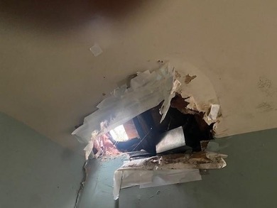 EXCELLENT OPPORTUNITY FOR REHAB AND FILP OR SWEAT EQUITY on Rivermont Golf and Country Club in Georgia - for sale on GolfHomes.com, golf home, golf lot