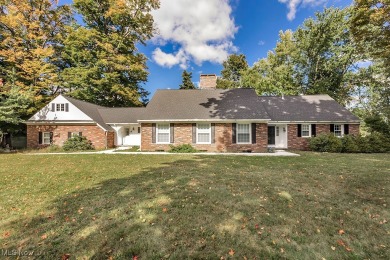 For sale: Spacious 3700 Sq Ft Cape Code with pristine golf on Chardon Lakes Golf Course in Ohio - for sale on GolfHomes.com, golf home, golf lot