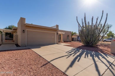 MODERN TOUCHES thru/out this OPEN concept, 3 bed/2 bath on Cottonwood Country Club in Arizona - for sale on GolfHomes.com, golf home, golf lot