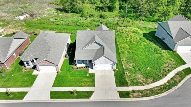 Nearly New and Move-In Ready! Welcome to 122 Amick Way on Cherry Blossom Golf and Country Club in Kentucky - for sale on GolfHomes.com, golf home, golf lot