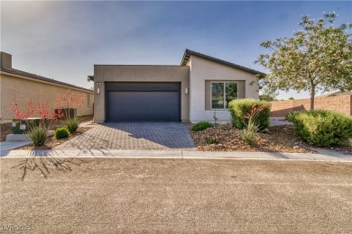 Wonderful 2 Bed 3 Bath Corner Lot Home located in the Ovation on Mountain Falls Golf Course in Nevada - for sale on GolfHomes.com, golf home, golf lot