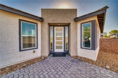 Wonderful 2 Bed 3 Bath Corner Lot Home located in the Ovation on Mountain Falls Golf Course in Nevada - for sale on GolfHomes.com, golf home, golf lot