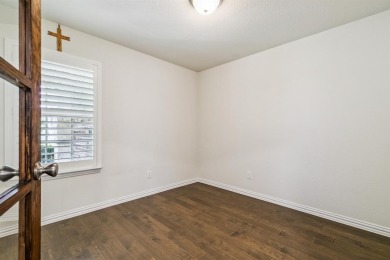 Beautifully maintained one-story home nestled in the on Frisco Lakes Golf Course in Texas - for sale on GolfHomes.com, golf home, golf lot