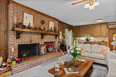 GRANDIOSE, CUSTOM BUILT HOME WITH LARGE SPACES THROUGHOUT ON on Brandywine Bay Golf Club in North Carolina - for sale on GolfHomes.com, golf home, golf lot