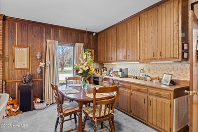 GRANDIOSE, CUSTOM BUILT HOME WITH LARGE SPACES THROUGHOUT ON on Brandywine Bay Golf Club in North Carolina - for sale on GolfHomes.com, golf home, golf lot