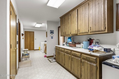 GRANDIOSE, CUSTOM BUILT HOME WITH LARGE SPACES THROUGHOUT ON on Brandywine Bay Golf Club in North Carolina - for sale on GolfHomes.com, golf home, golf lot