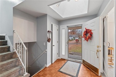 South Red Bridge living at its best. Welcome to a warm and on Minor Park Golf Course in Missouri - for sale on GolfHomes.com, golf home, golf lot