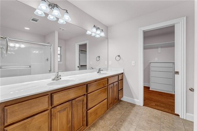 Charming Bella Vista home offering comfort, simplicity and a on Bella Vista Country Club - Berksdale in Arkansas - for sale on GolfHomes.com, golf home, golf lot