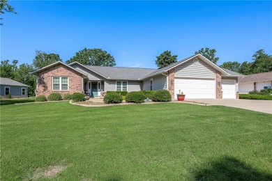 Stunning one level home on the Highlands golf course. The 17th on Bella Vista Country Club - Highlands in Arkansas - for sale on GolfHomes.com, golf home, golf lot