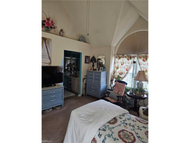 WELCOME HOME! This beautiful, spacious, well-kept condo on Greenbrier Country Club in Virginia - for sale on GolfHomes.com, golf home, golf lot
